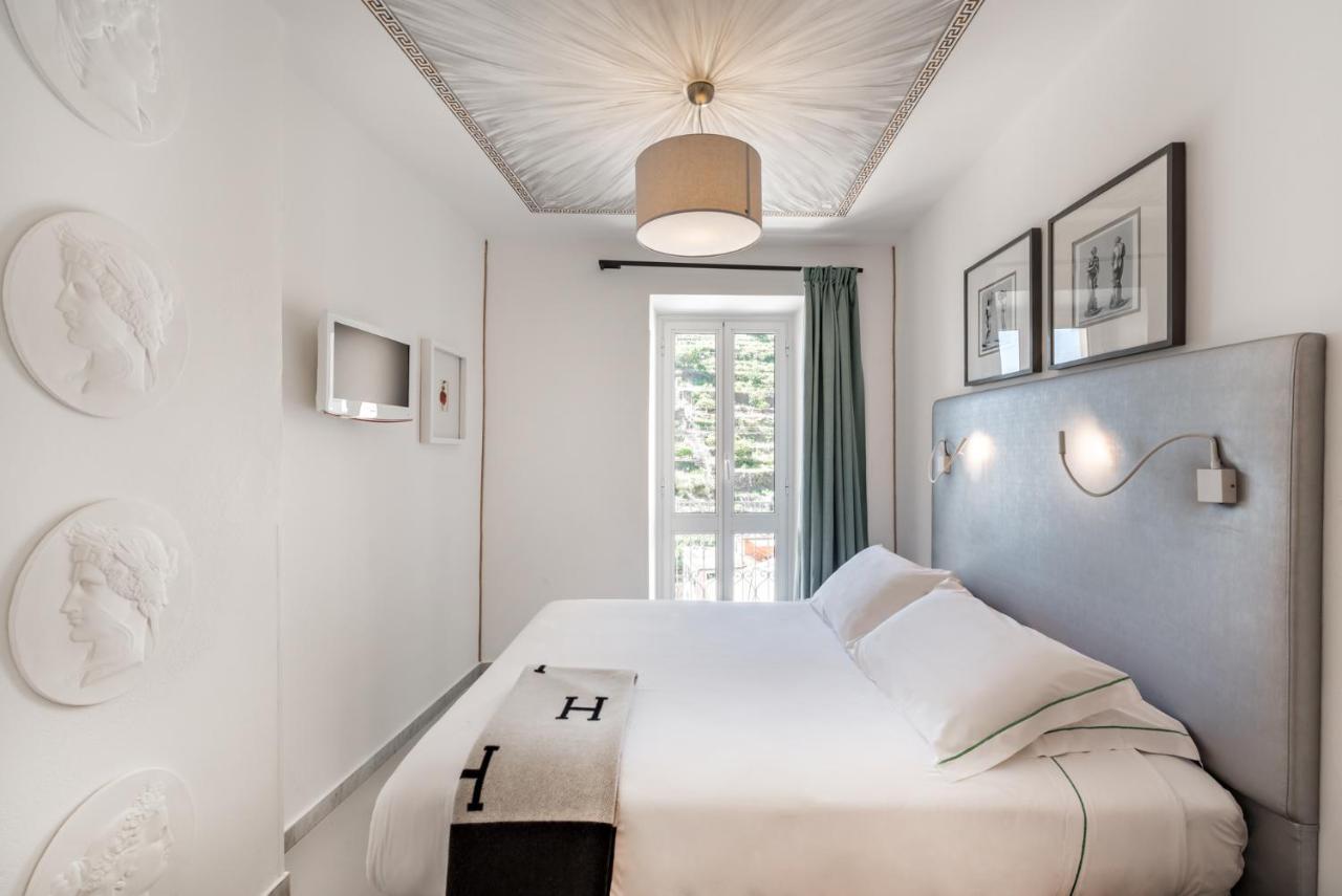 La Torretta Lodge Манарола Экстерьер фото