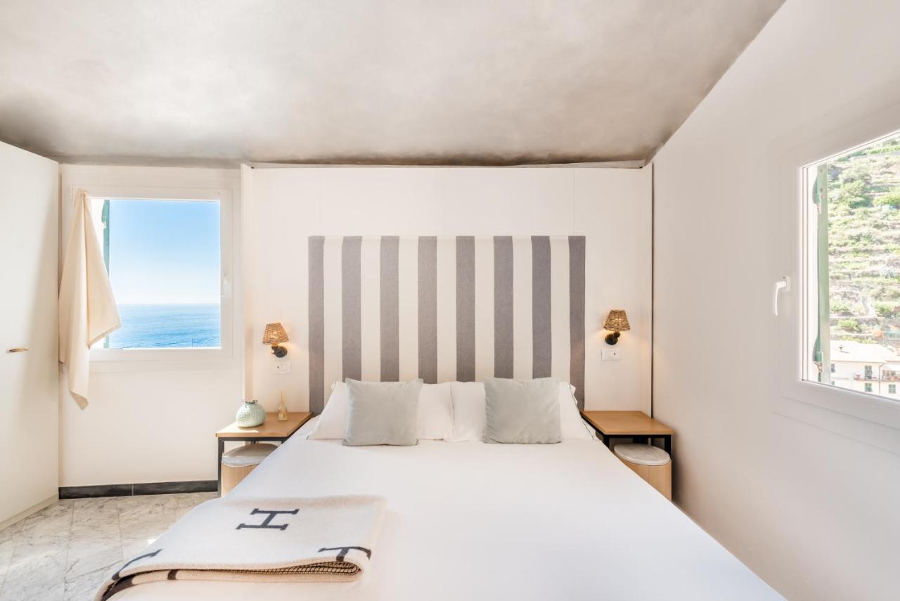 La Torretta Lodge Манарола Экстерьер фото