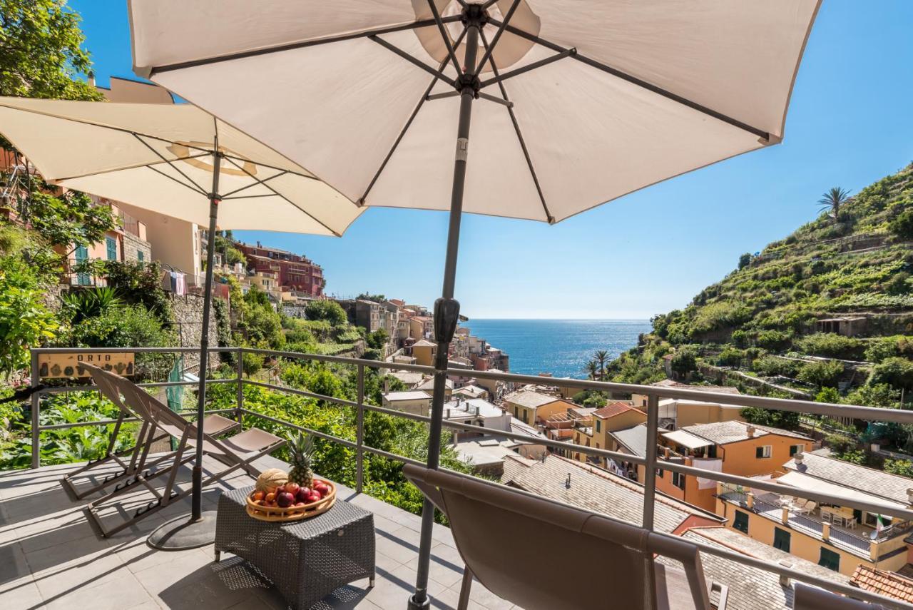 La Torretta Lodge Манарола Экстерьер фото